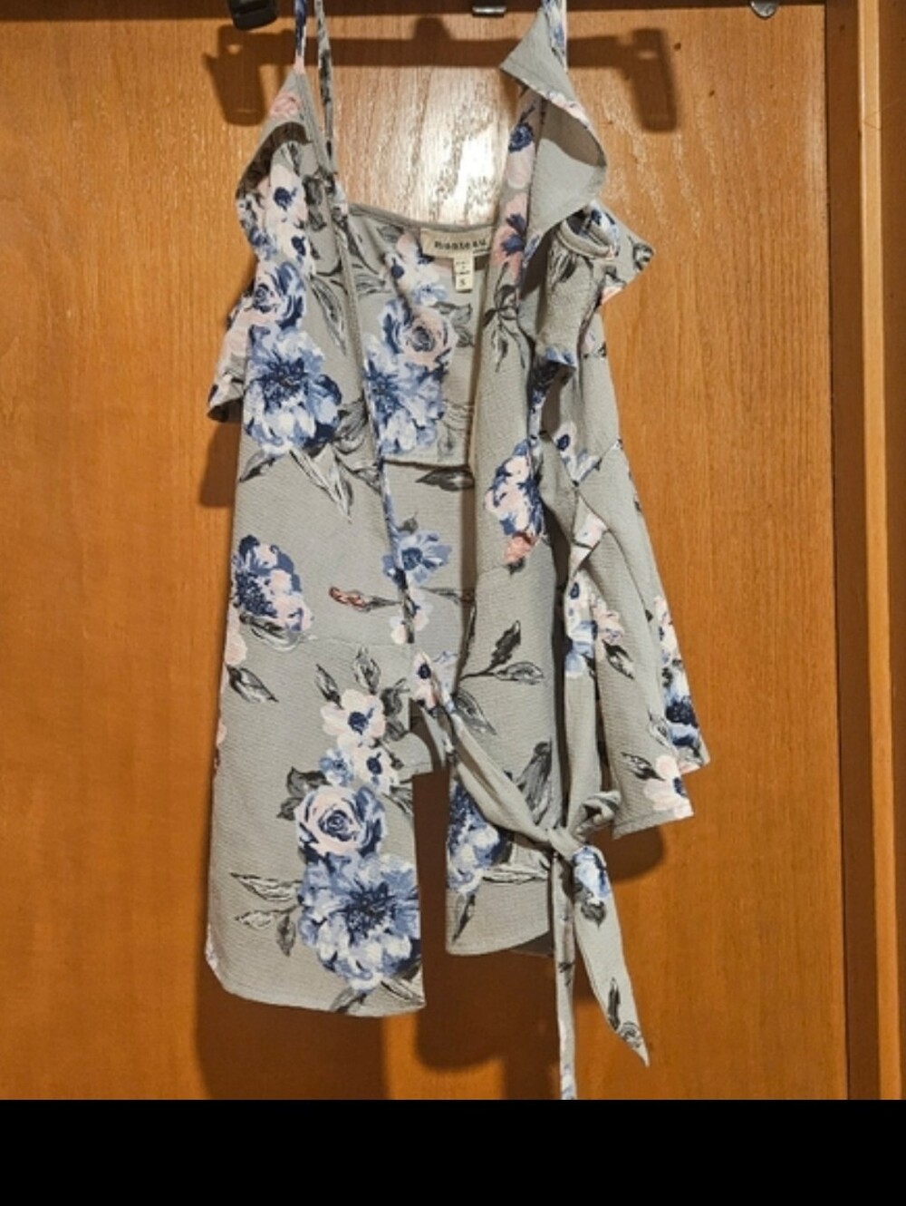 Monteau California Floral Ruffle Tank Top - Picture 2 of 2